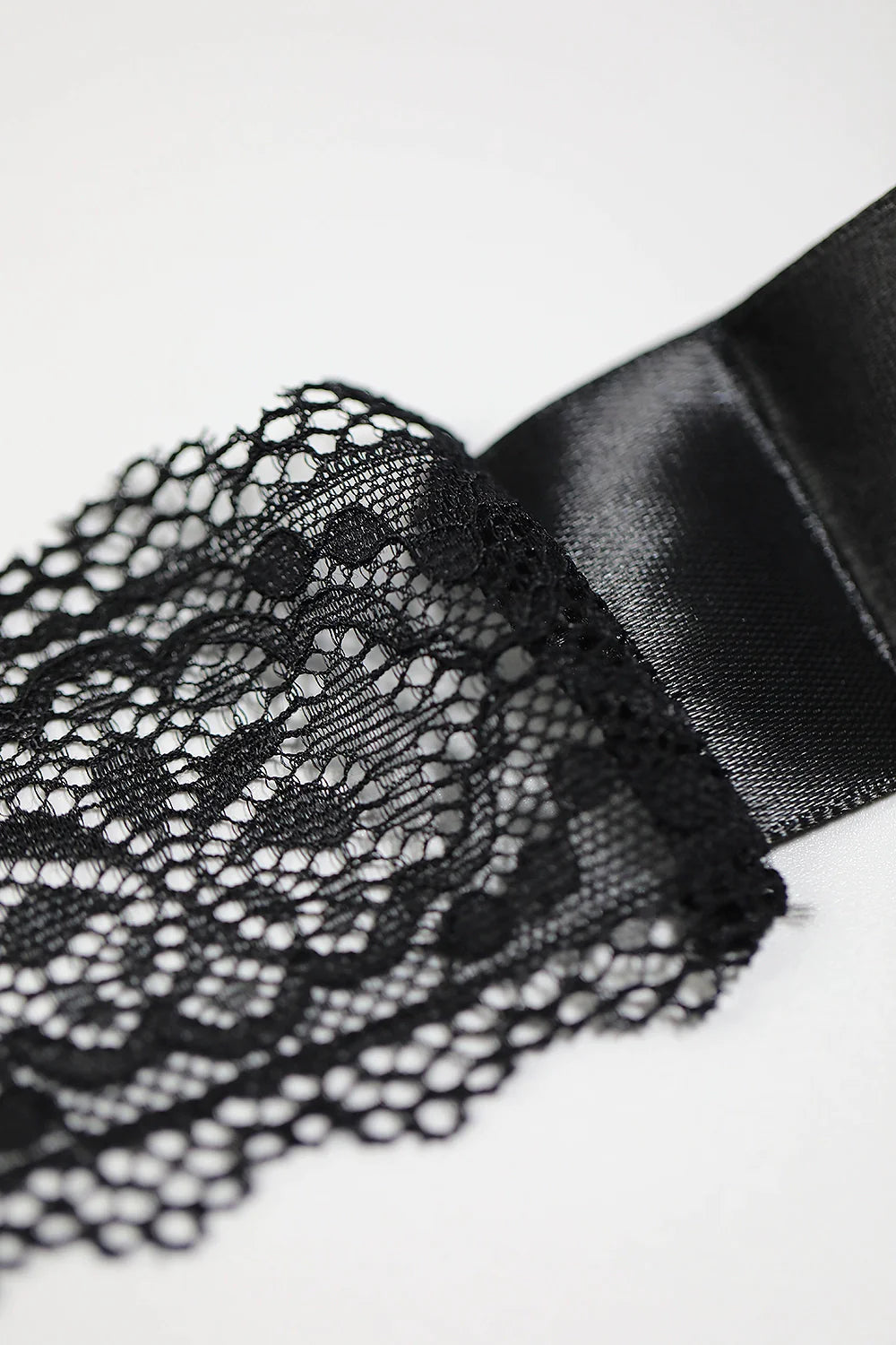 NZdoll! Bored? Quietly cover your eyes! Lace eye mask.