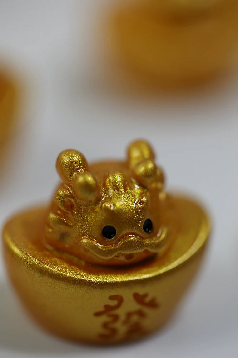 NZdoll! Bored? Arrange a pile of small animal-shaped gold ingots! Ornament